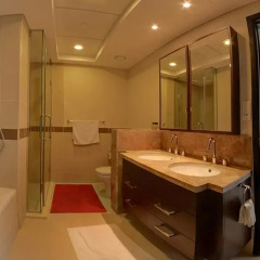 Отель Luxury Staycation - 29 Boulevard Tower Дубай ванная