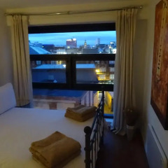 Отель Orchid Penthouse Duplex - Glasgow City Centre Великобритания, Глазго - отзывы, цены и фото номеров - забронировать отель Orchid Penthouse Duplex - Glasgow City Centre онлайн комната для гостей фото 3