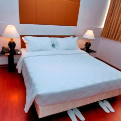 East Hotel 3* Номер Делюкс с различными типами кроватей
