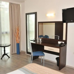 Hotel Burgas Free University Стандартный номер с разными типами кроватей фото 6