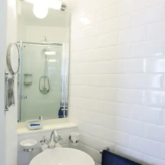 Отель PerfectlyParis Queens Corner Париж ванная