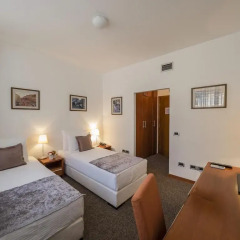 Garni Hotel Le Petit Piaf 3* Стандартный номер с различными типами кроватей фото 3