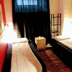 Dockside Hostel Old Town спа