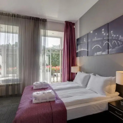 Мини-отель MaryHotel Улучшенный номер с двуспальной кроватью фото 9