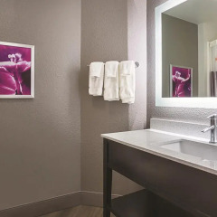 Отель La Quinta Inn & Suites Mpls-Bloomington West 3* Стандартный номер фото 3