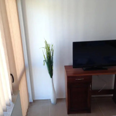 Отель Eleonora Beach Апартаменты