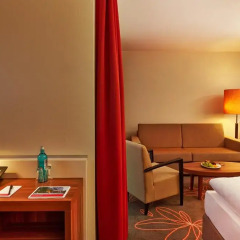 H+ Hotel Hannover 4* Номер Комфорт с различными типами кроватей