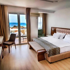 Hotel Adrovic Sveti Stefan 3* Студия с различными типами кроватей фото 4