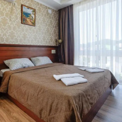 Mini-Hotel Tri Art Стандартный семейный номер с двуспальной кроватью фото 2