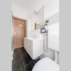 Отель European Rooms 3* Кровать в общем номере фото 18