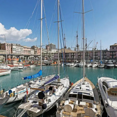 Отель Sull'Acqua del Porto Antico Генуя приотельная территория