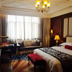 Shanghai Donghu Hotel 4* Улучшенный номер двуспальная кровать