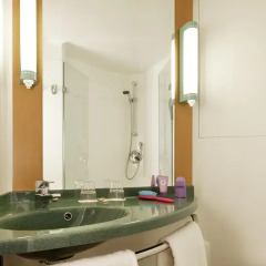Отель Ibis Glasgow City Centre – Sauchiehall St ванная фото 3