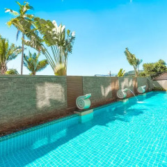 Апартаменты Karon Chic Studio бассейн фото 3