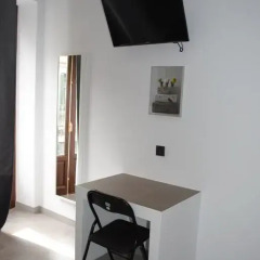 Отель Fuencarral Rooms Стандартный номер с различными типами кроватей фото 9