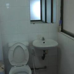 Отель Vy Khanh Guesthouse ванная