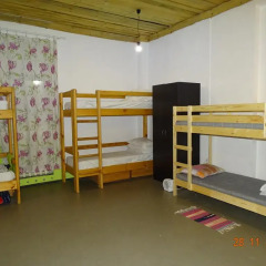 Hostel Vesna Кровать в мужском общем номере двухъярусные кровати фото 5