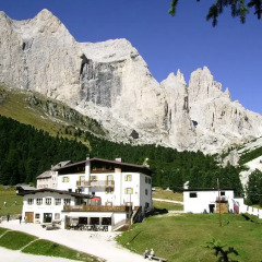 Отель Rifugio Gardeccia Hütte Поцца-ди-Фасса фото 2