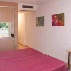 Отель Medplaya Hotel Calypso Испания, Салоу - отзывы, цены и фото номеров - забронировать отель Medplaya Hotel Calypso онлайн комната для гостей фото 4