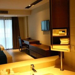 Season Five Hotel 4* Улучшенный номер с различными типами кроватей фото 3