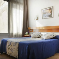 Отель Hostal Ramos Люкс