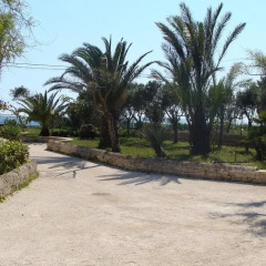 Отель La Villa Rosa al Mare Поццалло с домашними животными