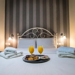 Anita Hotel в номере