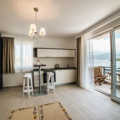 Отель Apartmani Harmonia Черногория, Тиват - отзывы, цены и фото номеров - забронировать отель Apartmani Harmonia онлайн в номере
