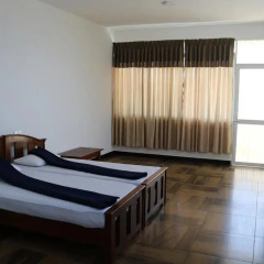 Отель Queens rest inn Номер Делюкс с двуспальной кроватью фото 8