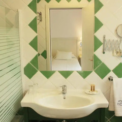 Hotel Malaga Picasso ванная
