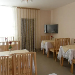 Гостиница Guest House 12 Mesyatsev комната для гостей фото 3