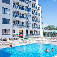 Отель Ivtour Apartments in Yalta complex Болгария, Золотые пески - отзывы, цены и фото номеров - забронировать отель Ivtour Apartments in Yalta complex онлайн бассейн