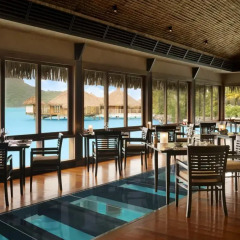 Отель The St Regis Bora Bora Resort питание