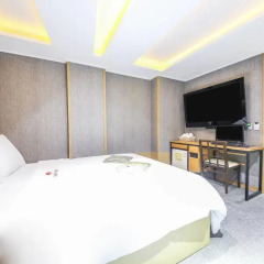 Argo Hotel 2* Улучшенный номер с различными типами кроватей фото 11