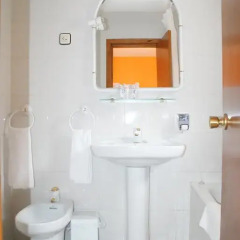 Отель Hostal Los Valles ванная фото 2