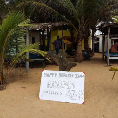 Отель Happy Beach Inn and Restaurant