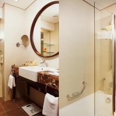 Гостиница Crowne Plaza Moscow - Tretyakovskaya 4* Улучшенный номер с двуспальной кроватью фото 7
