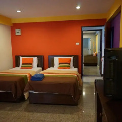 Отель Banglumpoo Place 3* Номер Делюкс с различными типами кроватей фото 8