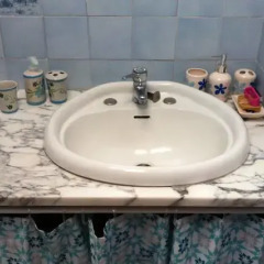 Отель Marina Kovari Holiday Home Фонди ванная