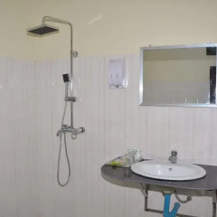 Lashio Galaxy Hotel 2* Номер Делюкс с различными типами кроватей фото 2