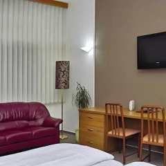 Отель RADNICE 4* Апартаменты фото 16