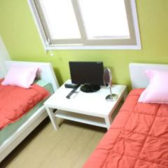 Отель Patio 59 Hongdae Guesthouse 2* Стандартный номер с 2 отдельными кроватями фото 5