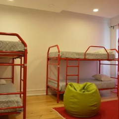 Terrace Lisbon Hostel Кровать в общем номере с двухъярусной кроватью фото 3