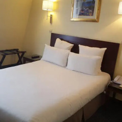 Отель Hôtel Saint Cyr Etoile 3* Стандартный номер с различными типами кроватей фото 3