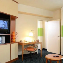 Отель Fairfield Inn & Suites by Marriott Columbus OSU 2* Улучшенный номер с различными типами кроватей фото 2
