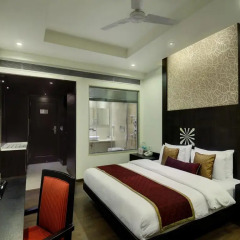 Hotel Godwin Deluxe 3* Представительский номер с различными типами кроватей