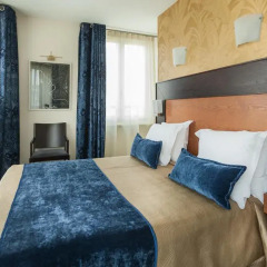 Отель Raspail Montparnasse 3* Улучшенный номер с двуспальной кроватью фото 4