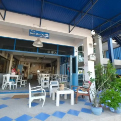 Chanchalay Hip Hostel Стандартный номер с двуспальной кроватью (общая ванная комната)