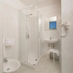 Hotel Eden 3* Стандартный номер фото 17