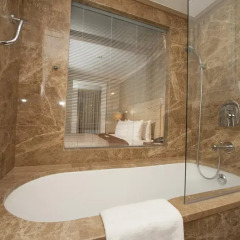 Ramada Istanbul Asia Турция, Стамбул - отзывы, цены и фото номеров - забронировать отель Ramada Istanbul Asia онлайн ванная